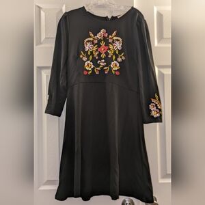 LOFT Jersey Black Dress with Floral Embroidery Size LP
